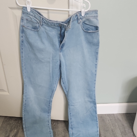 Classic Light Blue Straight Leg Women's Jeans - Picture 1 of 2